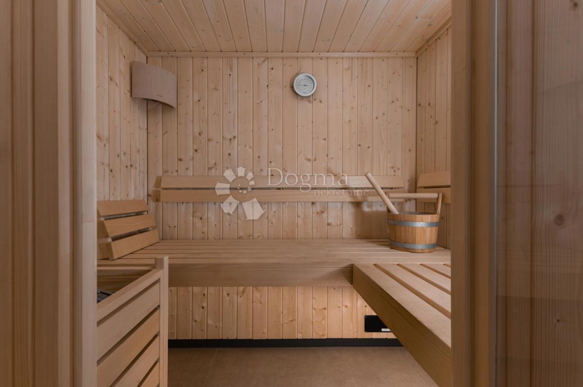 Eccezionale villa di lusso con vista panoramica sul mare a Podstrana