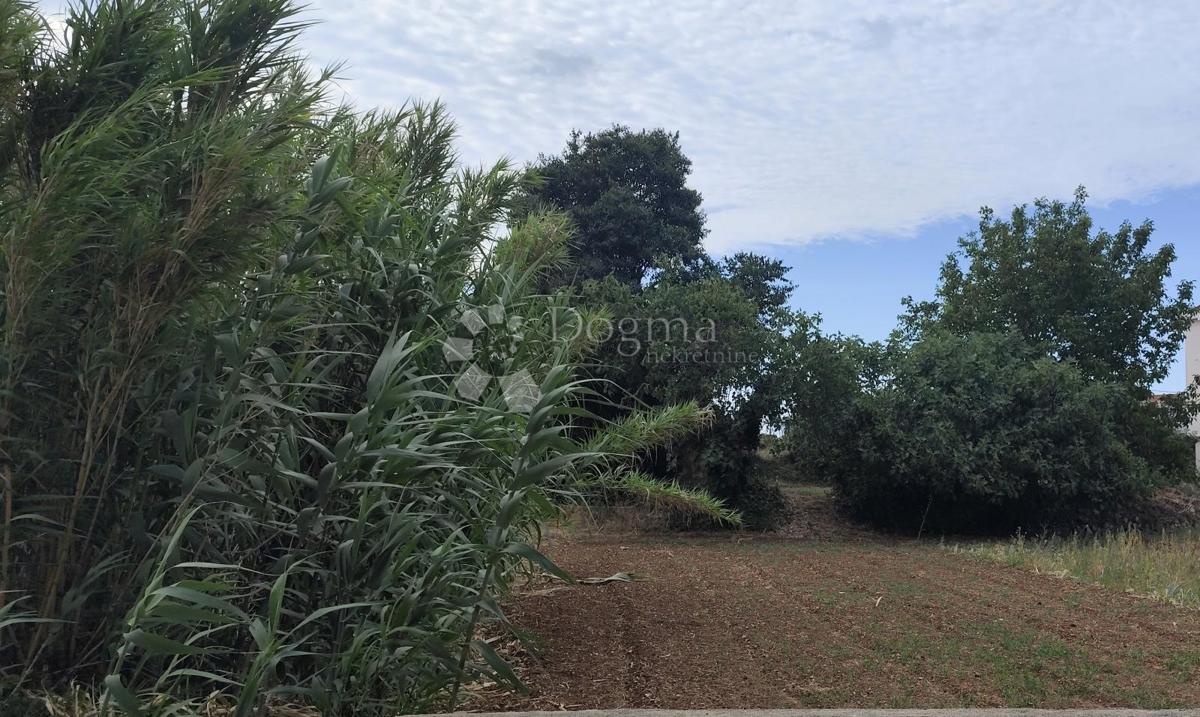 Terreno edificabile Pašman, 396m2