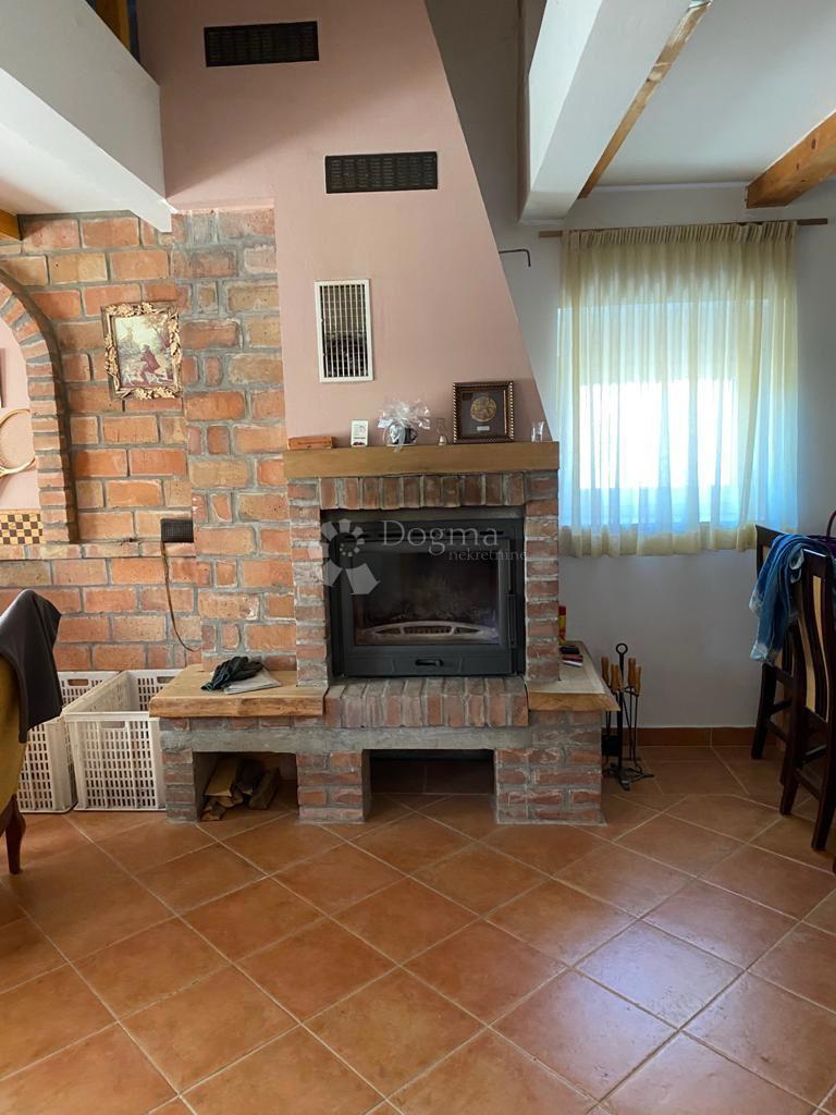 Casa Svinica, Majur, 103m2