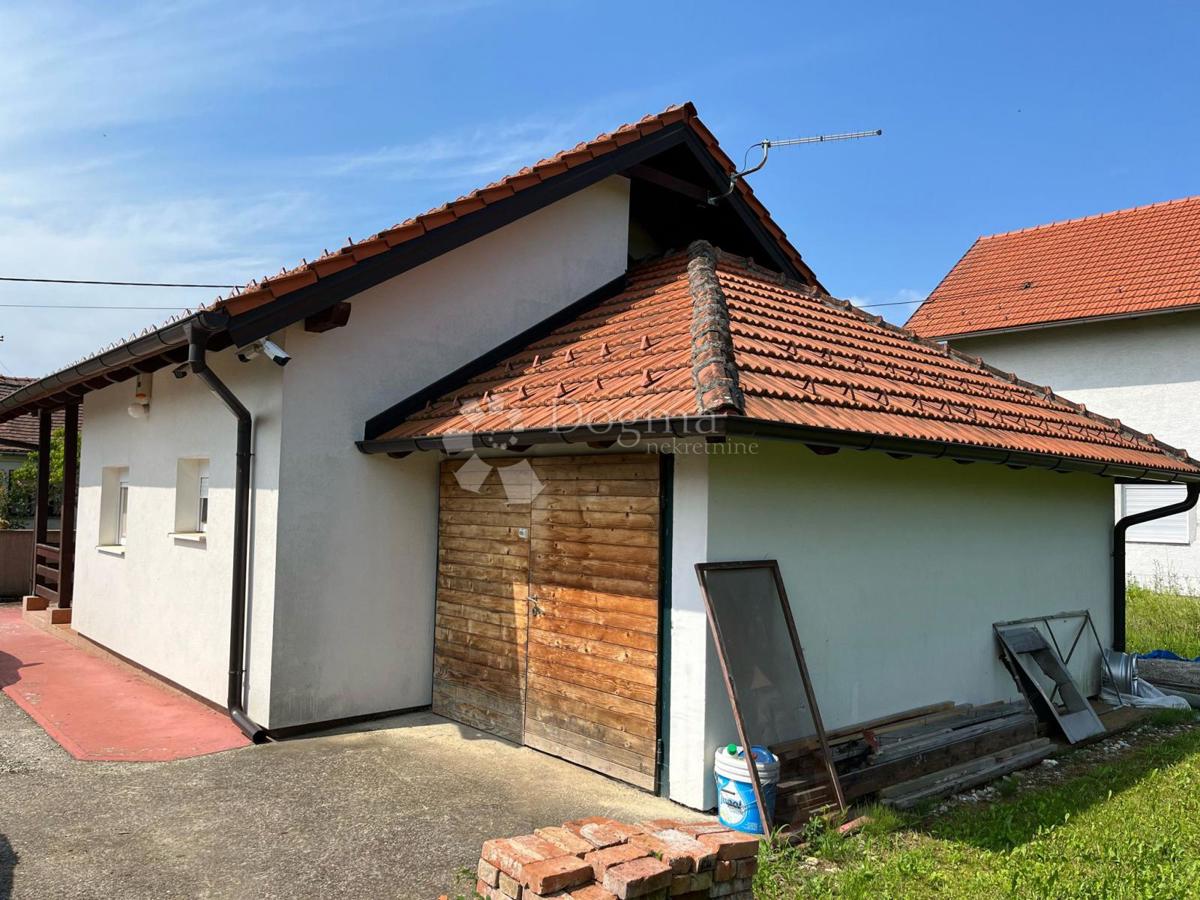 Casa Svinica, Majur, 103m2