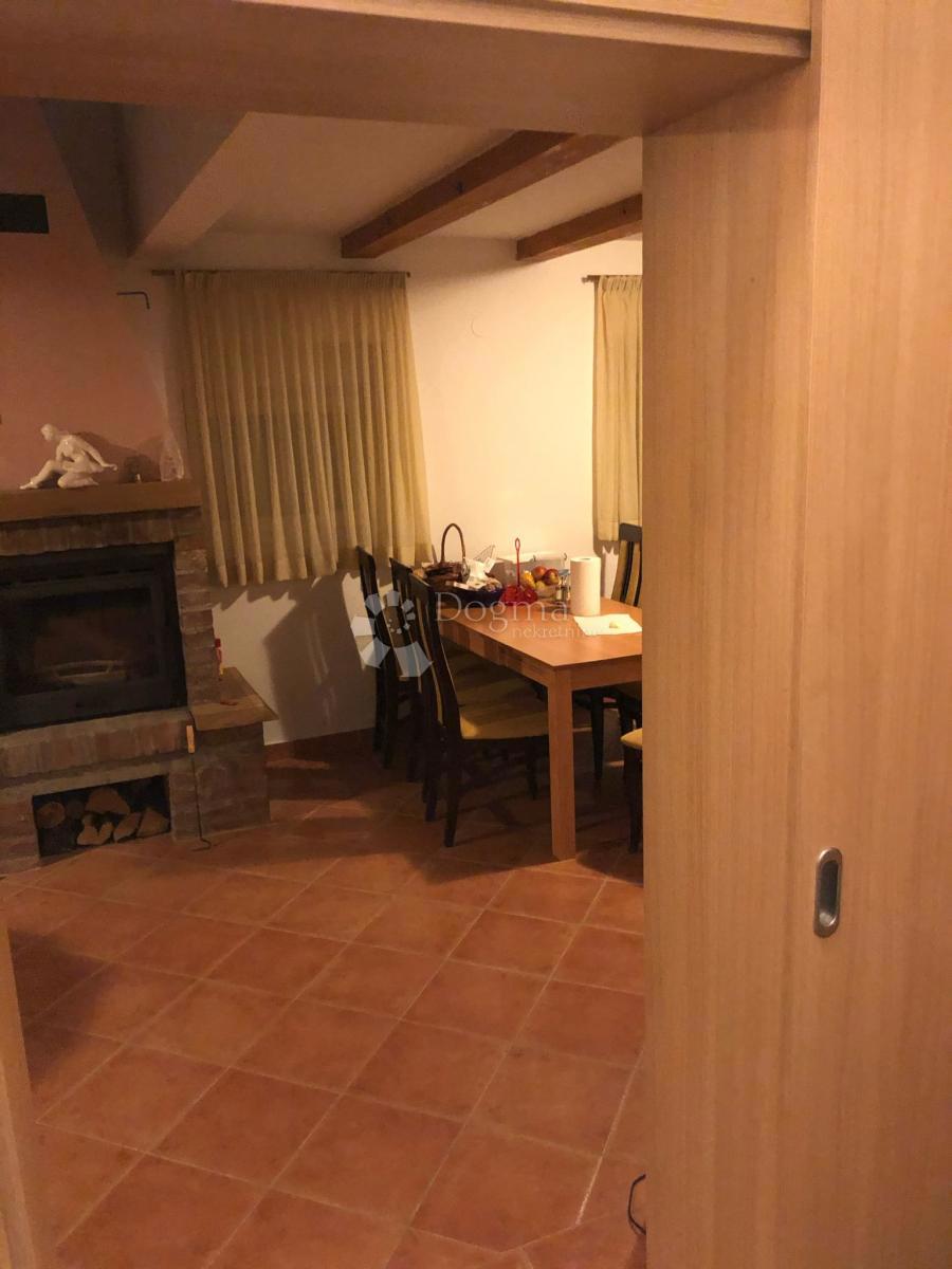 Casa Svinica, Majur, 103m2