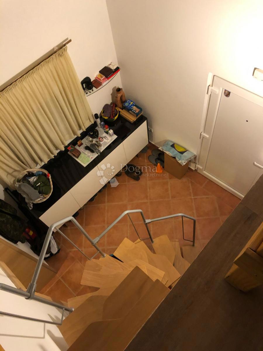 Casa Svinica, Majur, 103m2