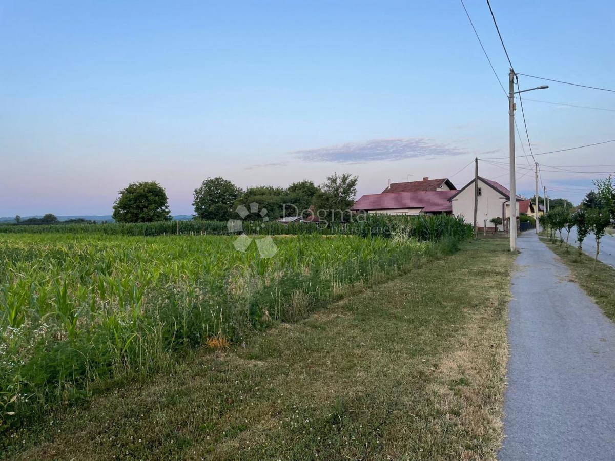 Terreno edificabile Đurđevac, 3.324m2