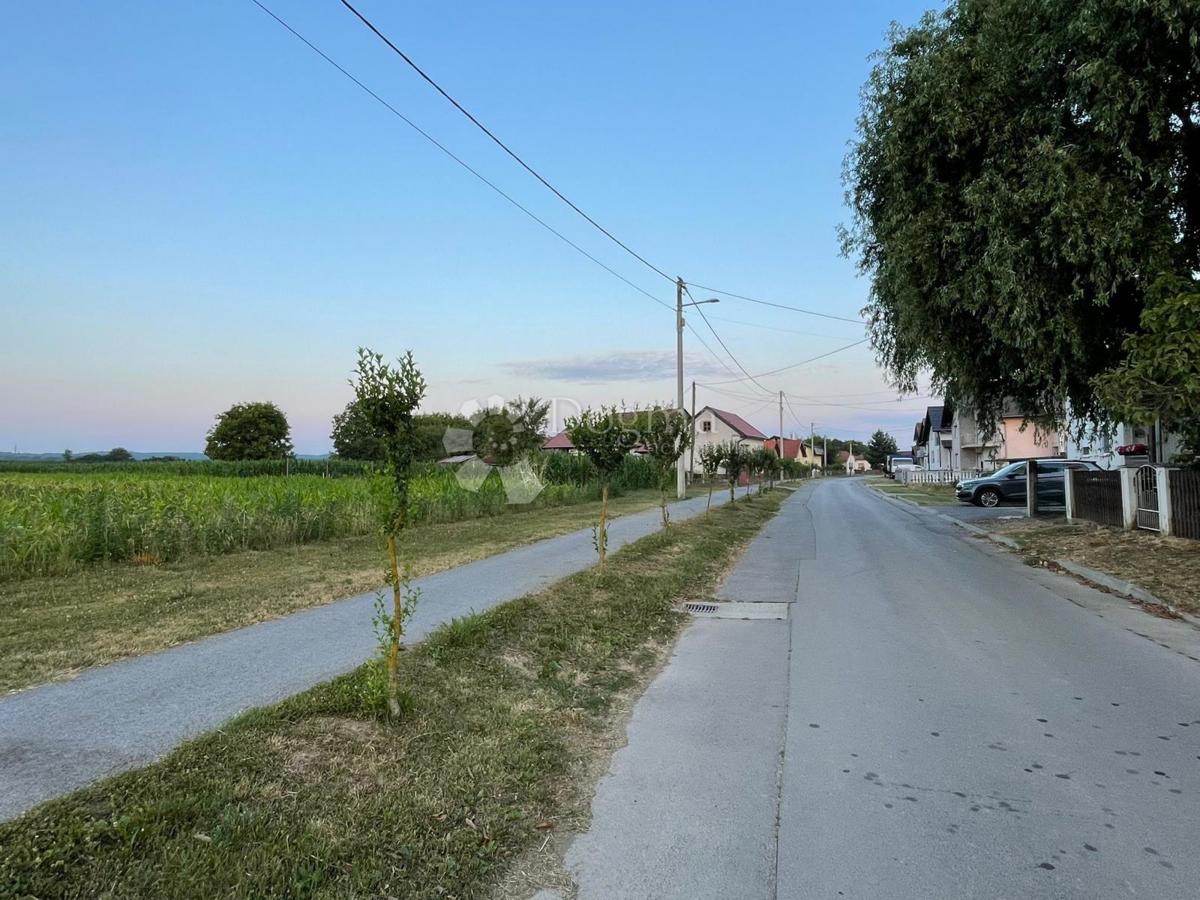Terreno edificabile Đurđevac, 3.324m2