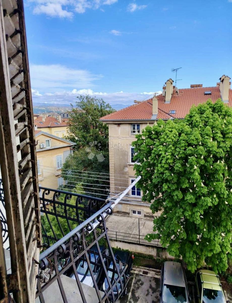 Allogio Opatija - Centar, Opatija, 72,73m2