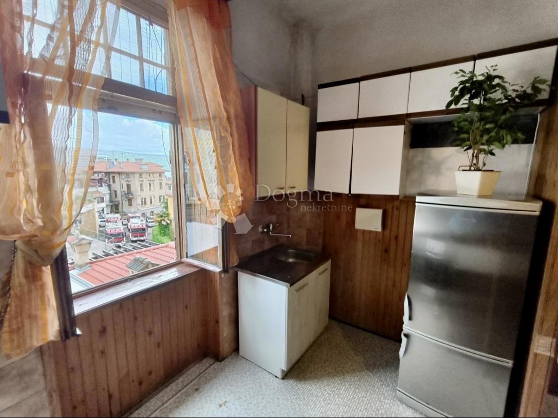 Allogio Opatija - Centar, Opatija, 72,73m2