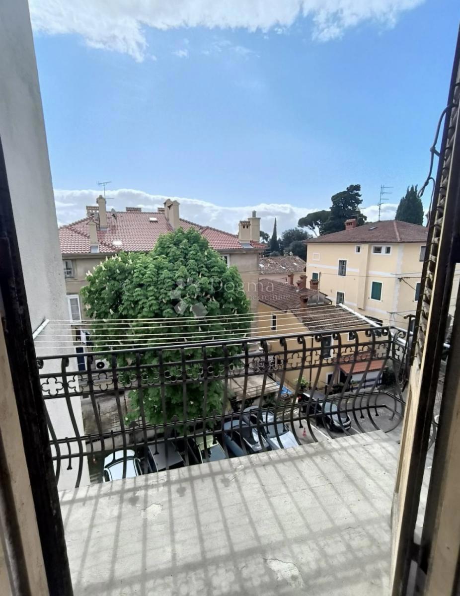 Allogio Opatija - Centar, Opatija, 72,73m2