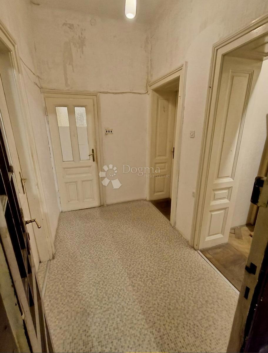 Allogio Opatija - Centar, Opatija, 72,73m2