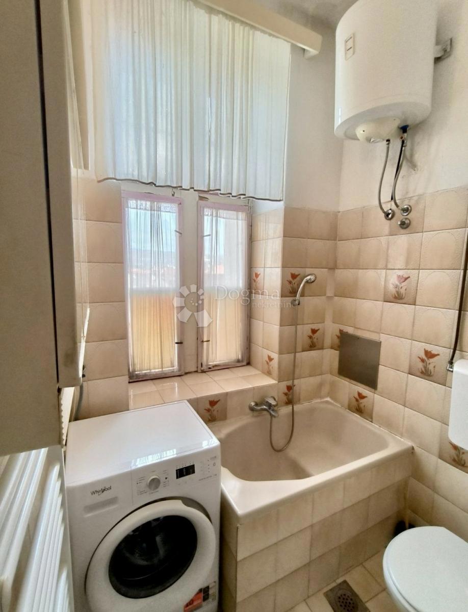 Allogio Opatija - Centar, Opatija, 72,73m2