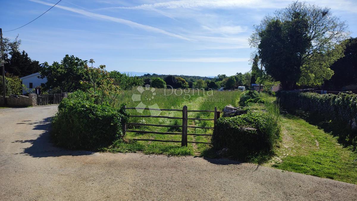 Terreno edificabile Kavran, Marčana, 1.409m2