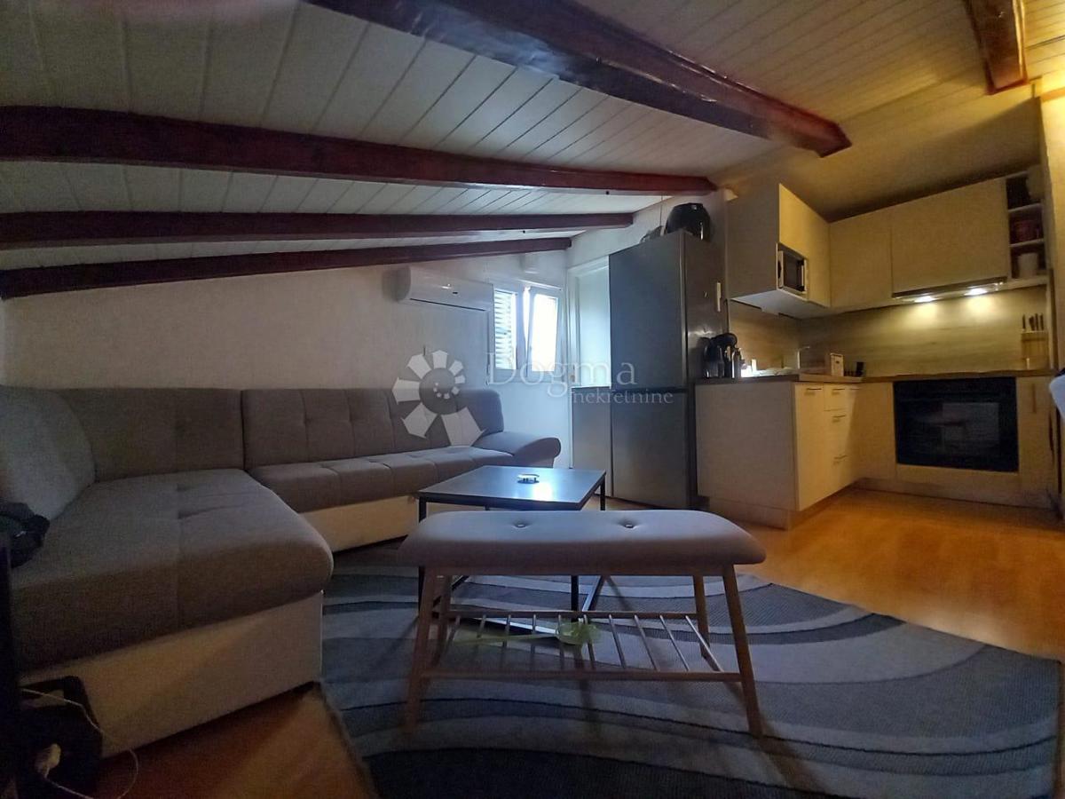 Appartamento Konjsko, Karlobag, 36m2
