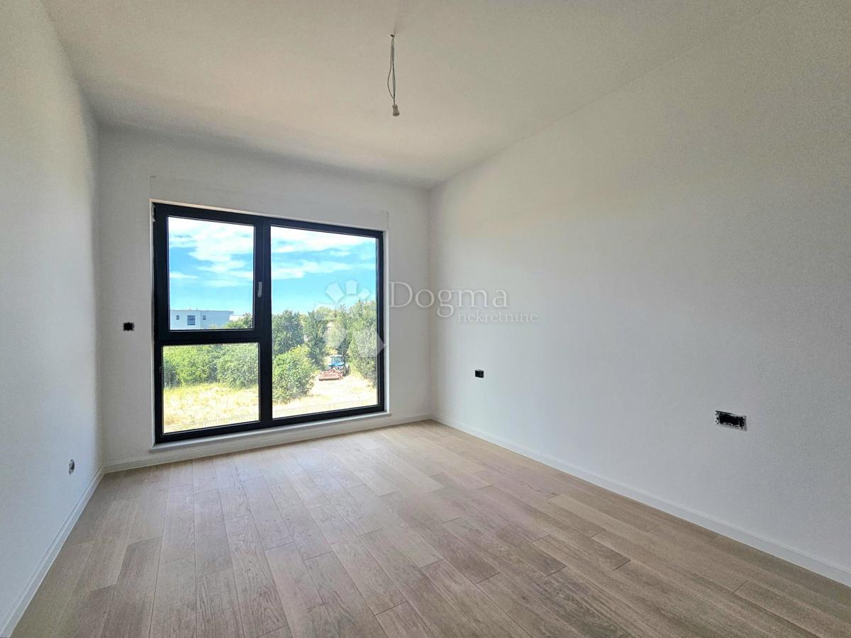 Nuovo edificio, ascensore, 1 posto auto