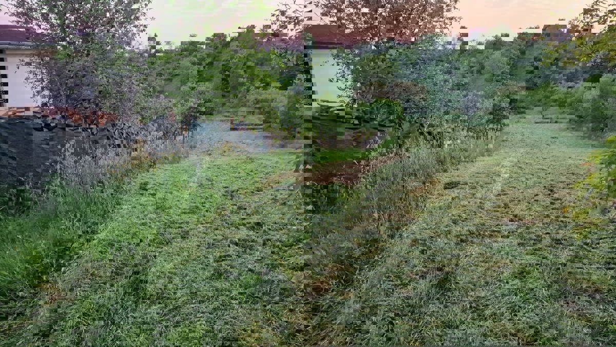 Terreno edificabile Kloštar Ivanić, 1.623m2