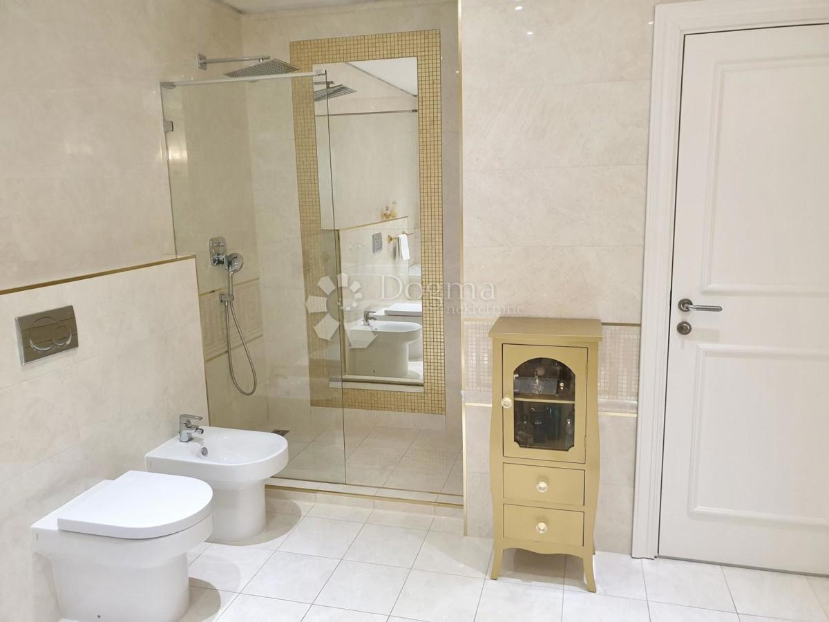 Casa Dramalj, Crikvenica, 205m2