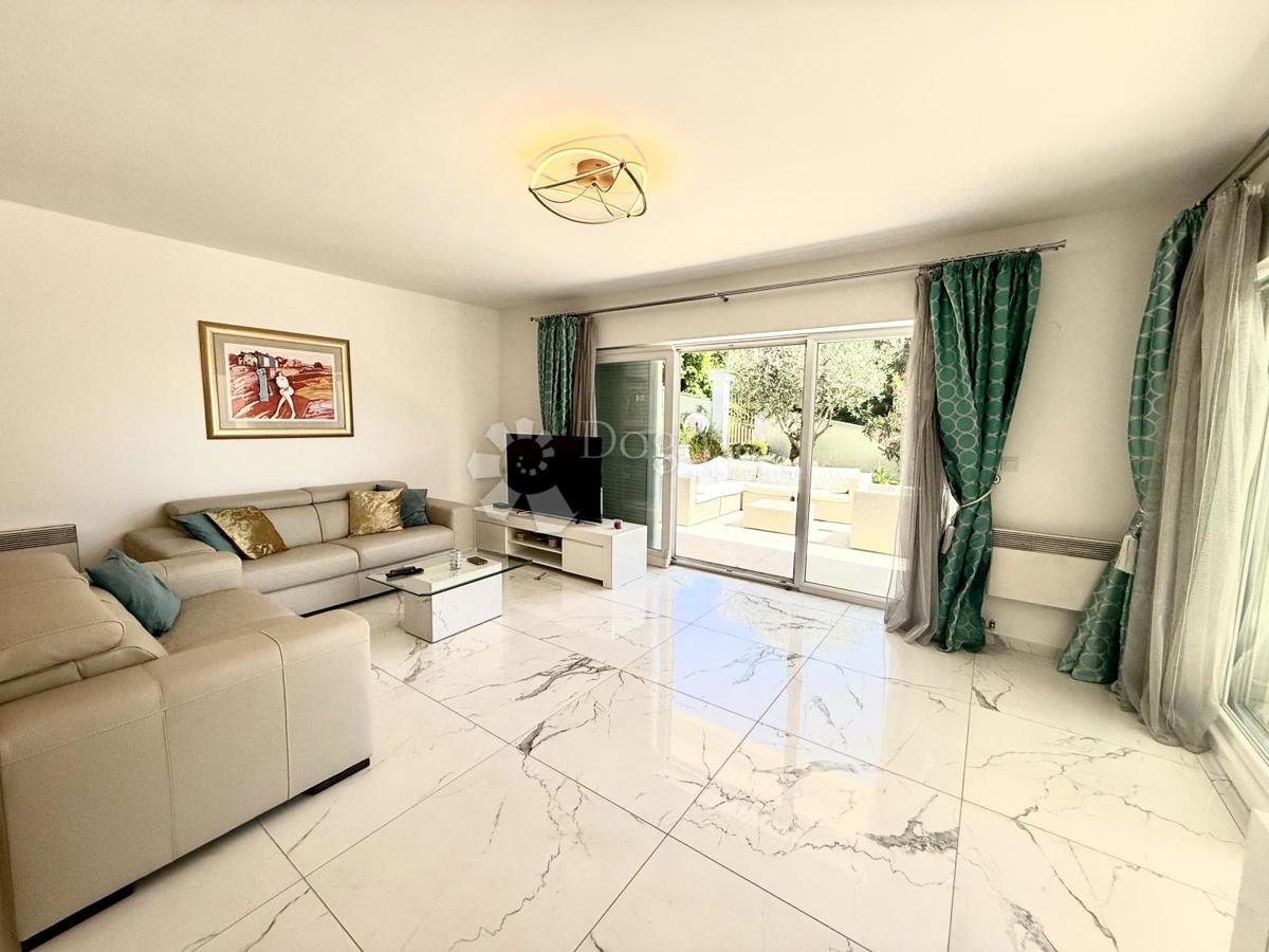 Casa Dramalj, Crikvenica, 205m2