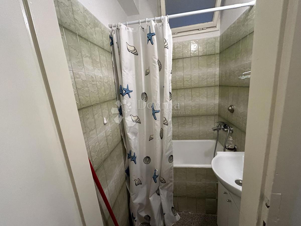 Allogio Folnegovićevo naselje, Peščenica - Žitnjak, 30m2