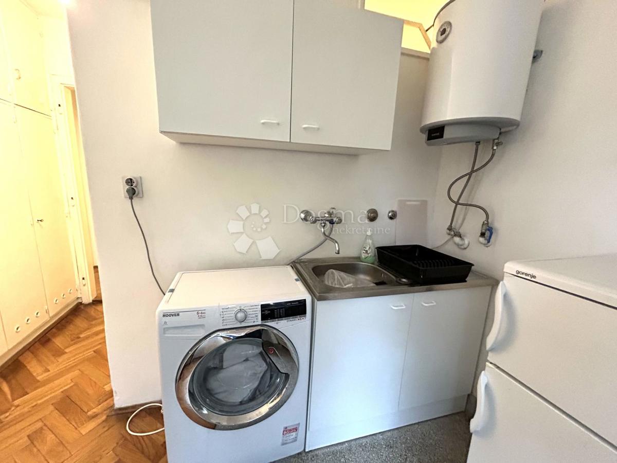 Allogio Folnegovićevo naselje, Peščenica - Žitnjak, 30m2