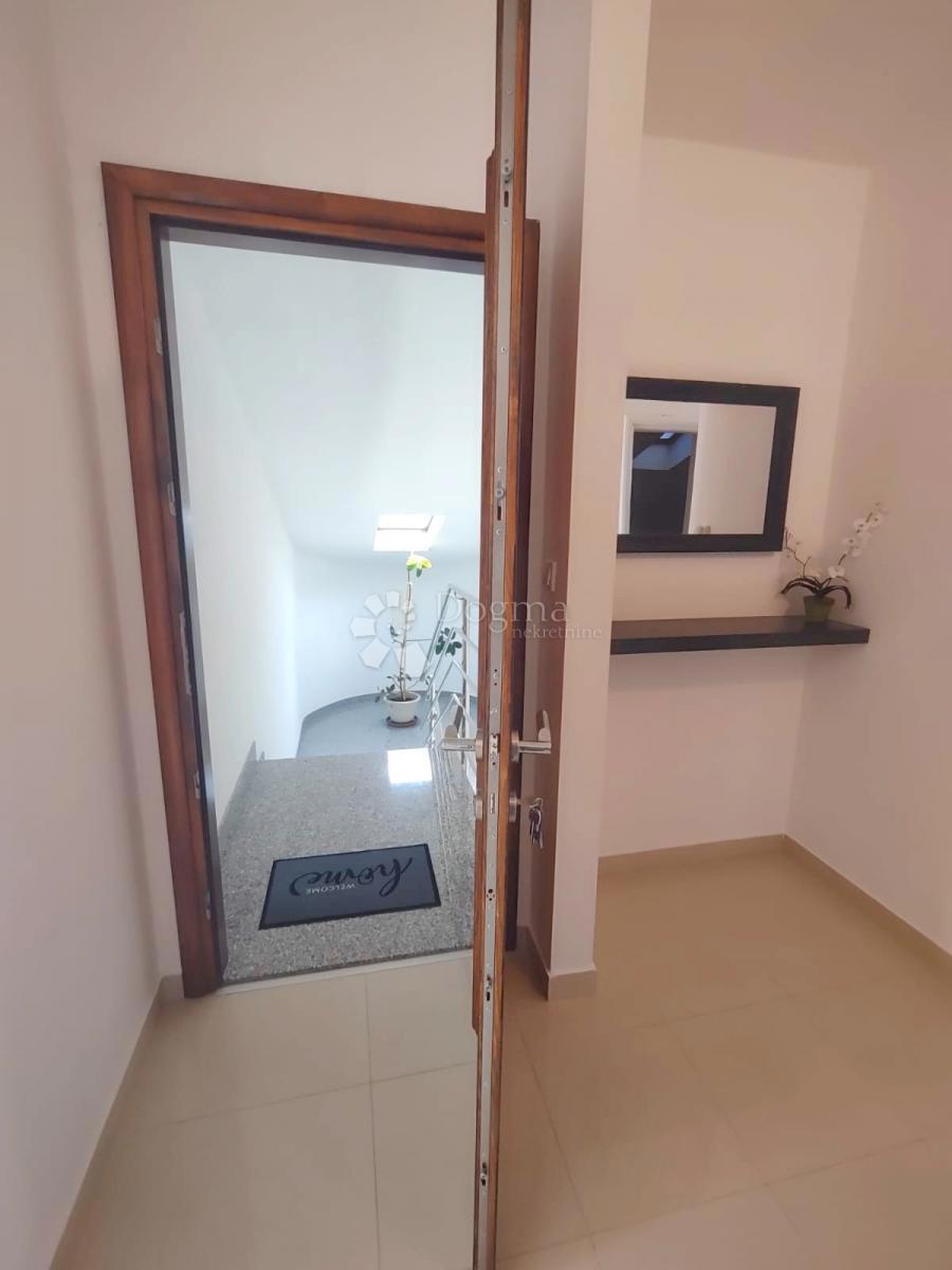 Allogio Ližnjan, 147,34m2