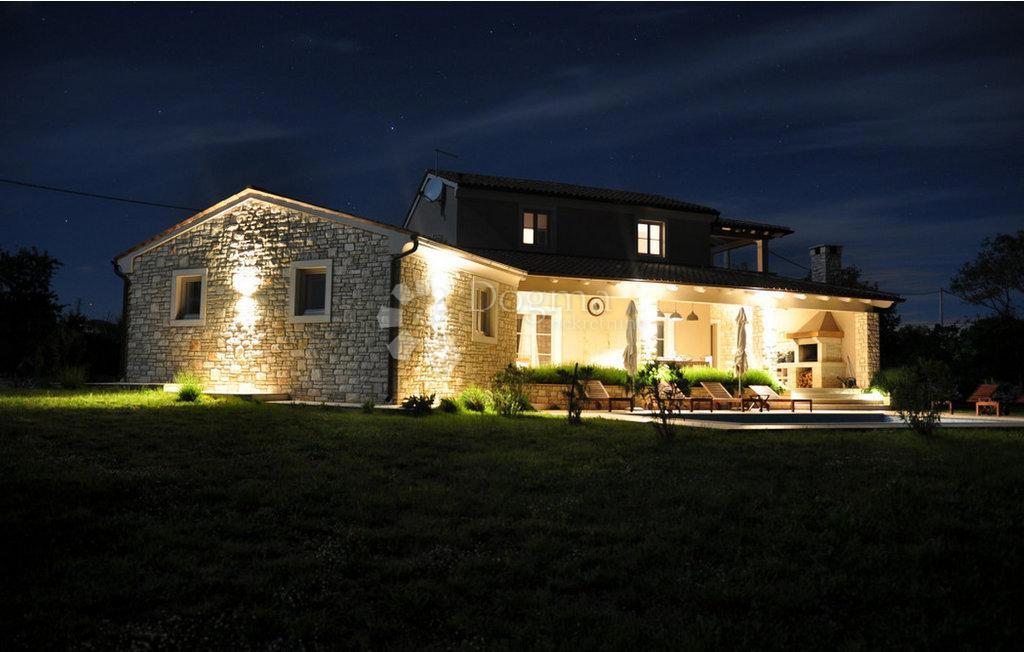 Casa Divšići, Marčana, 220m2