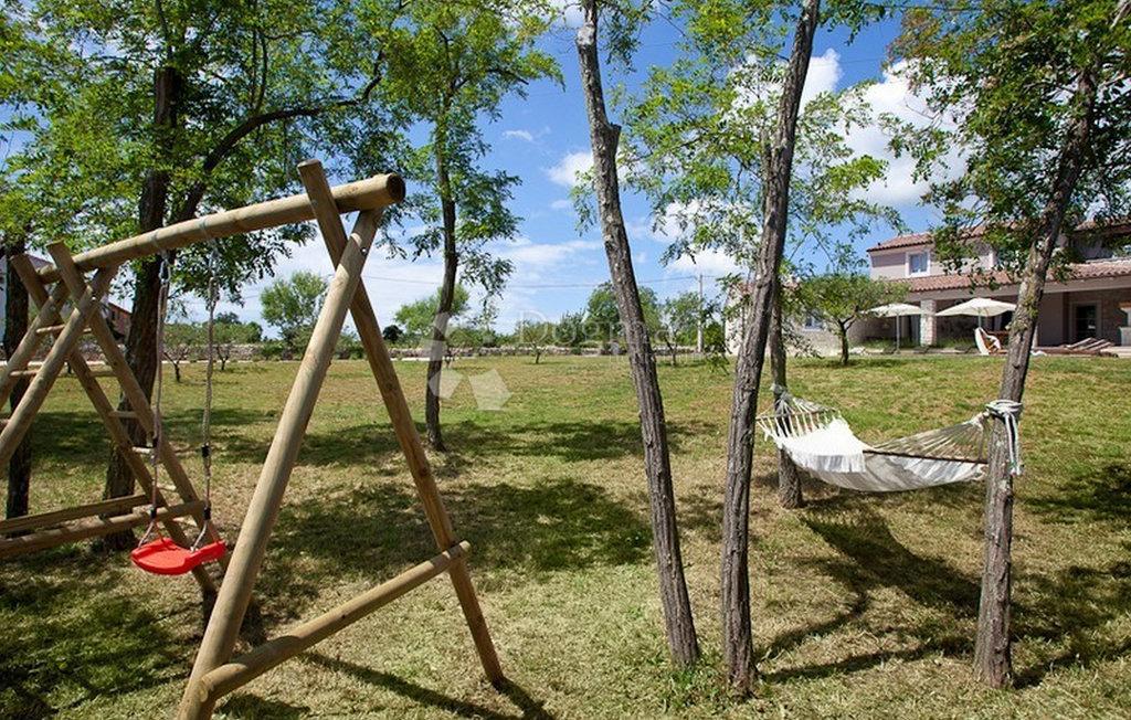 Casa Divšići, Marčana, 220m2