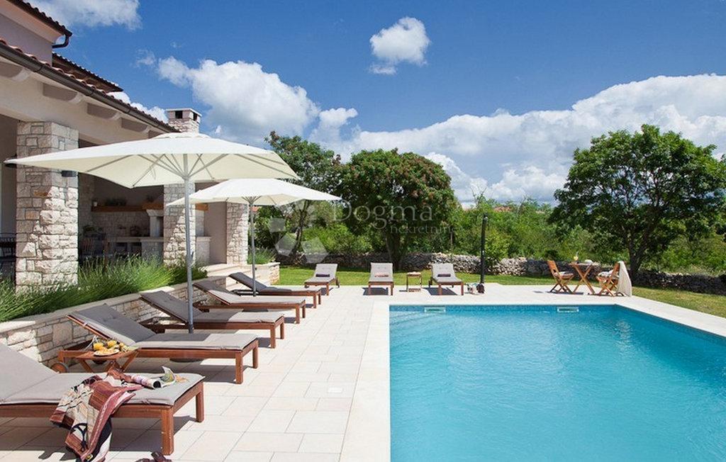 Casa Divšići, Marčana, 220m2