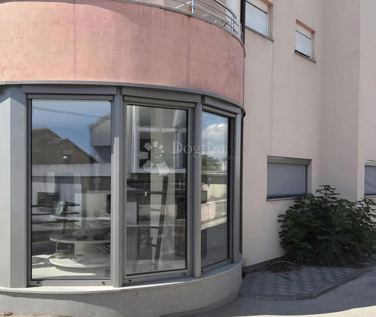 Locale commerciale Srima, Vodice, 97m2