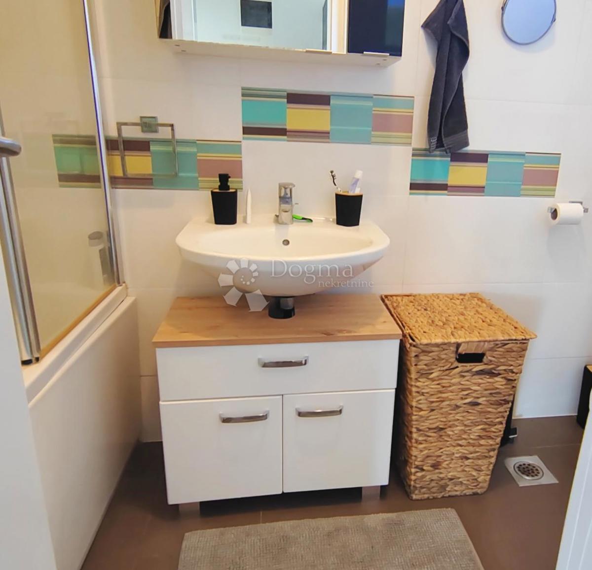 Allogio Lukšić, Črnomerec, 44m2