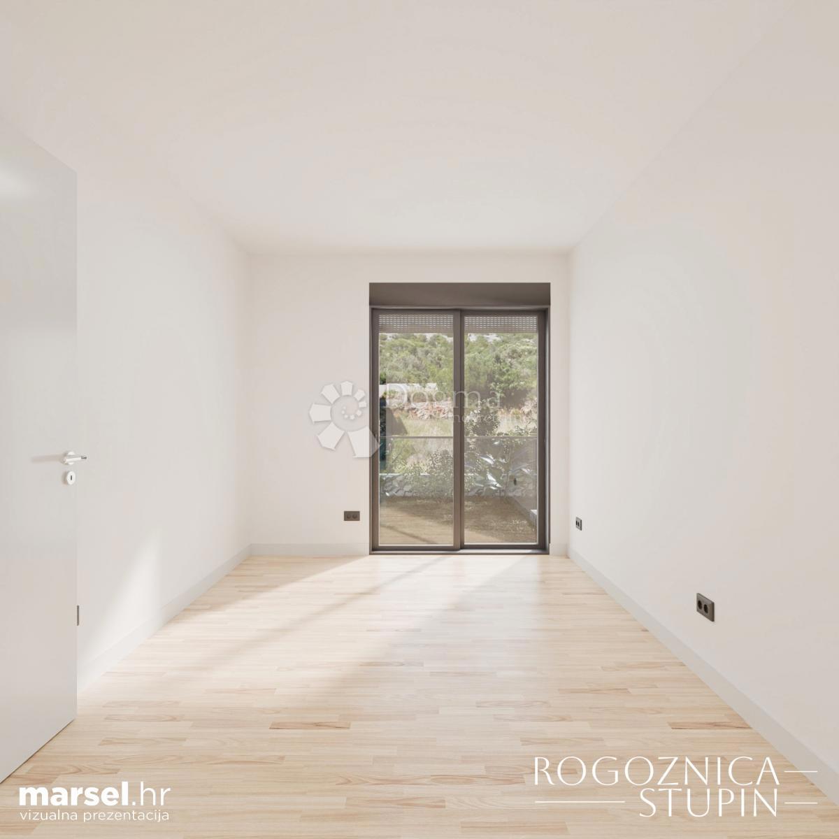 ROGOZNICA - NUOVO EDIFICIO MODERNO 2ª FILA DAL MARE