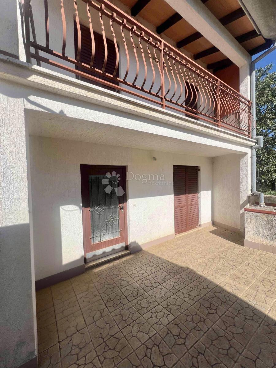 Casa Cokuni, Marčana, 131m2