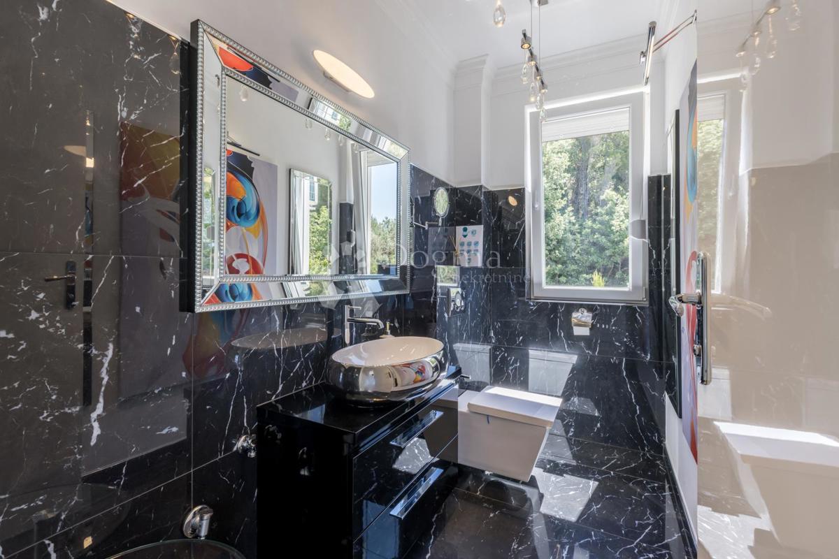 Casa Podstrana, 400m2