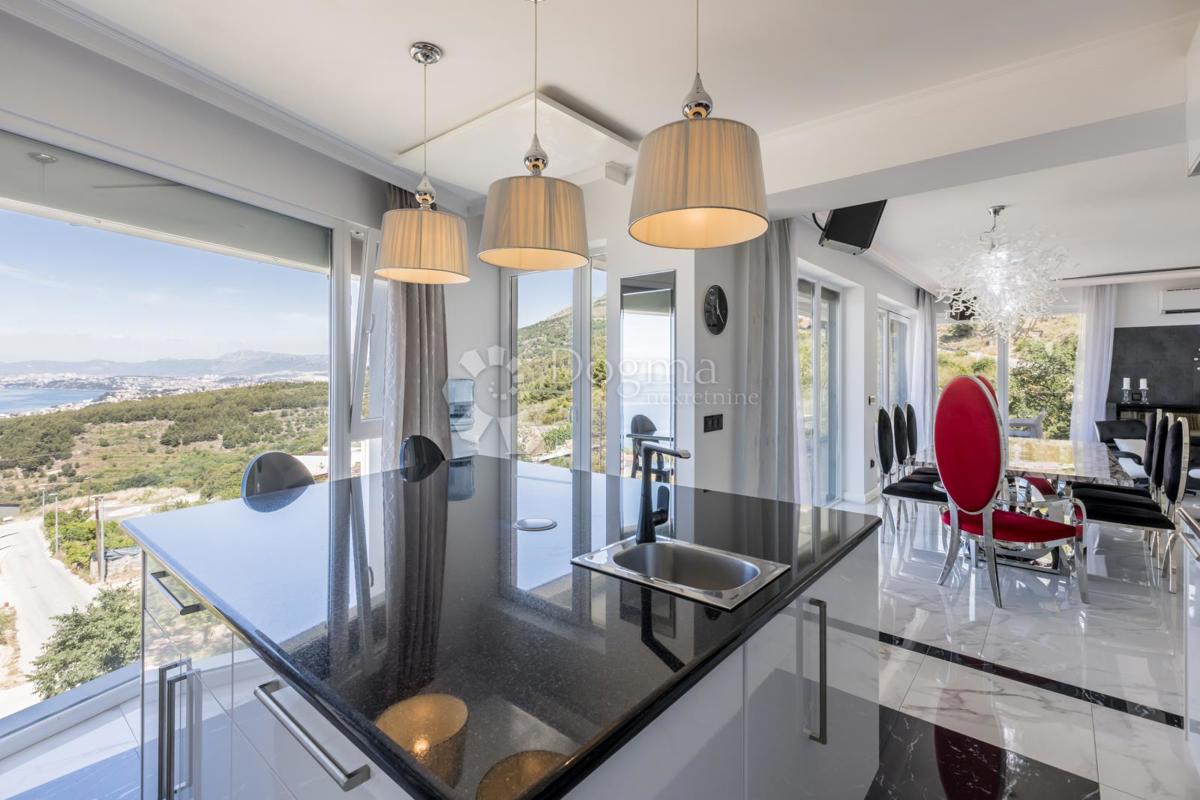 Casa Podstrana, 400m2