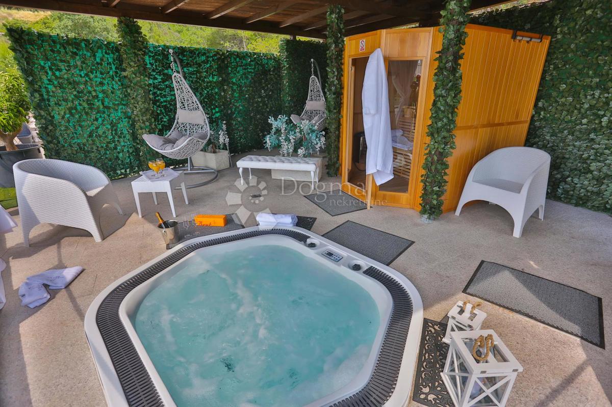 Casa Podstrana, 400m2