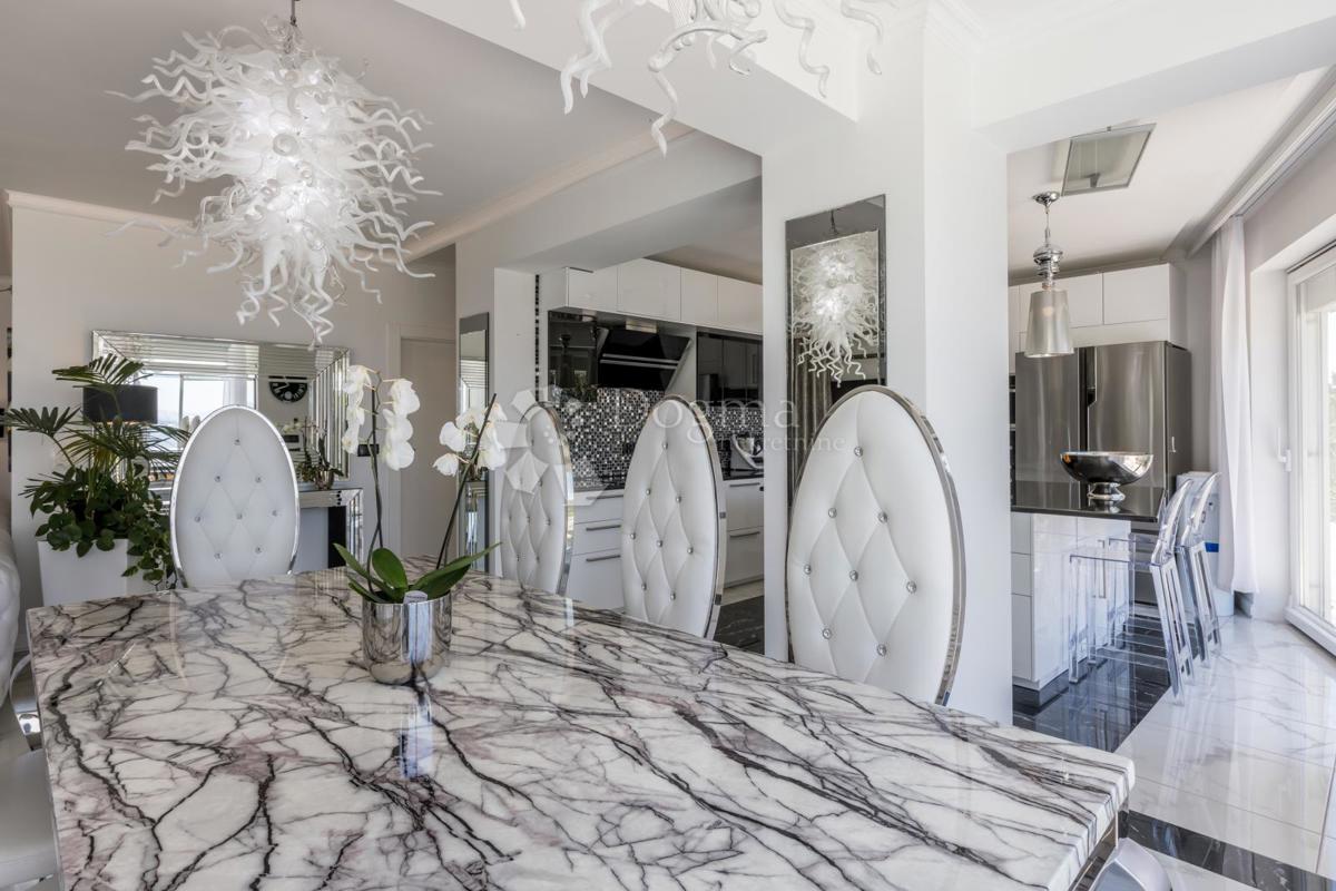 Casa Podstrana, 400m2