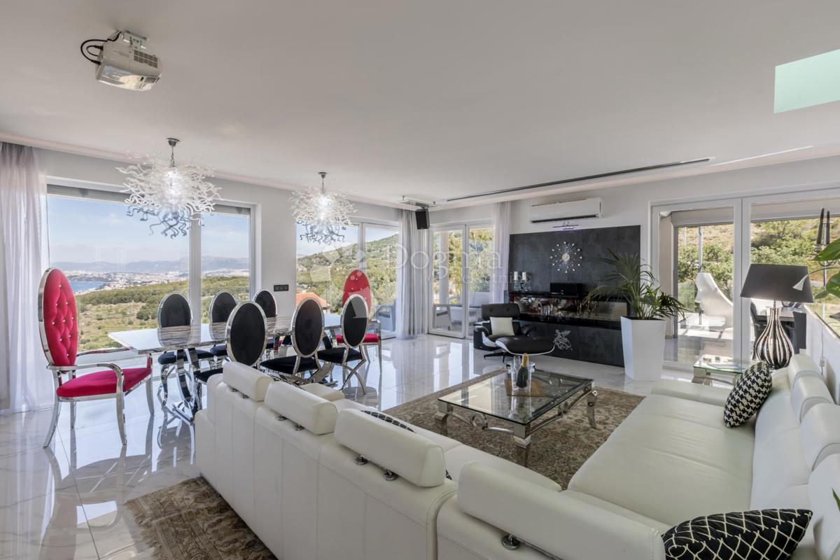 Casa Podstrana, 400m2