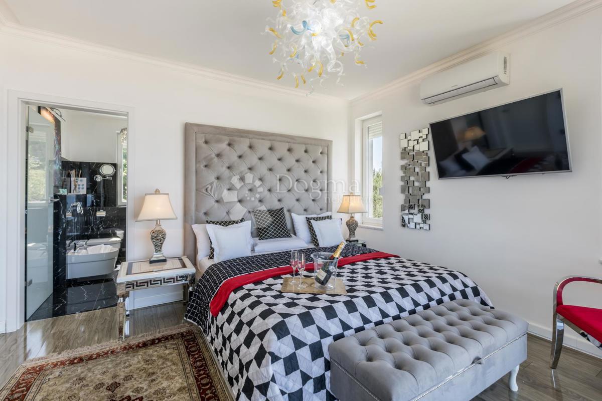 Casa Podstrana, 400m2