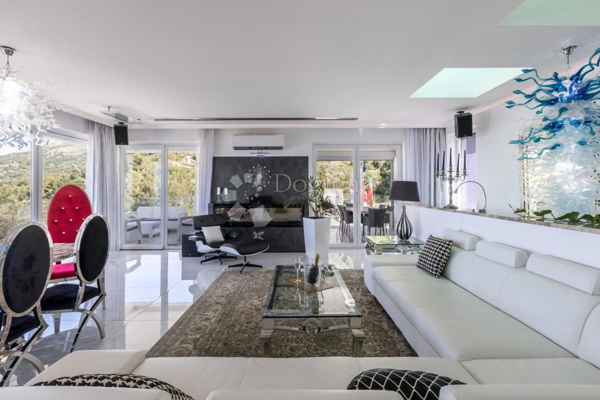 Casa Podstrana, 400m2