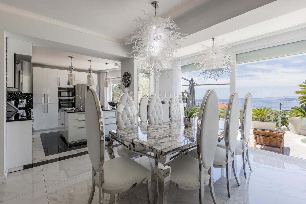 Casa Podstrana, 400m2