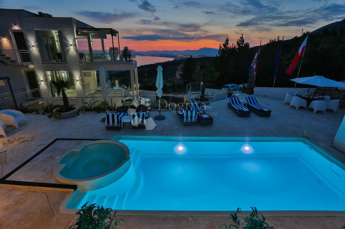 Casa Podstrana, 400m2