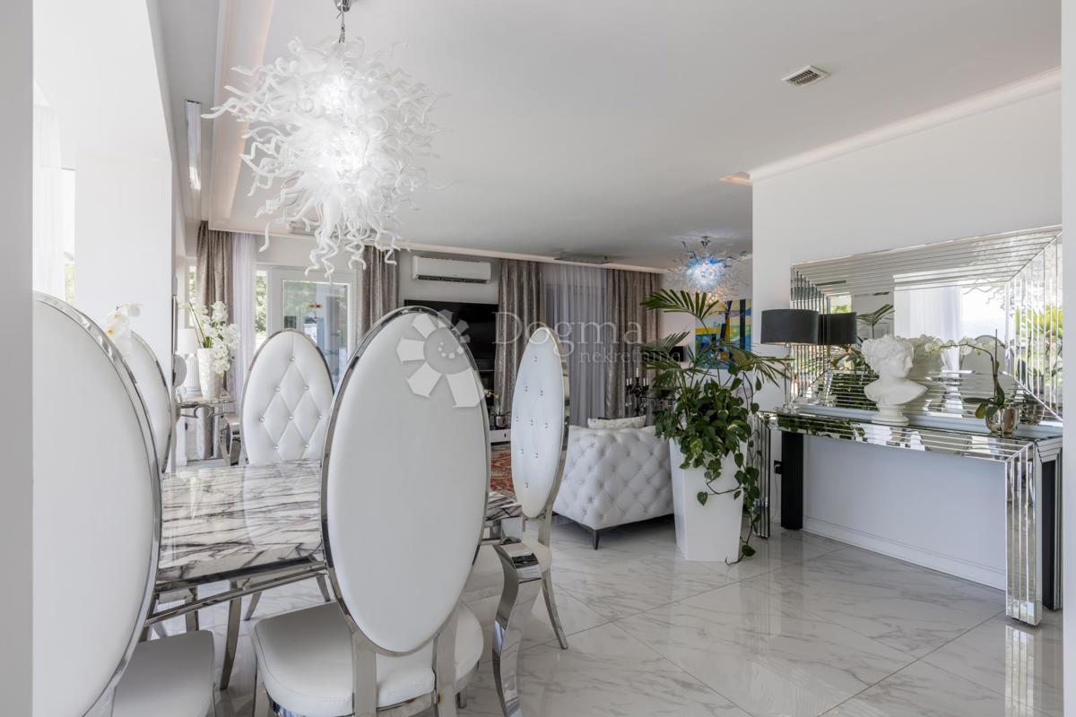 Casa Podstrana, 400m2