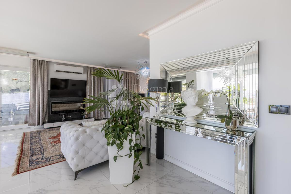 Casa Podstrana, 400m2