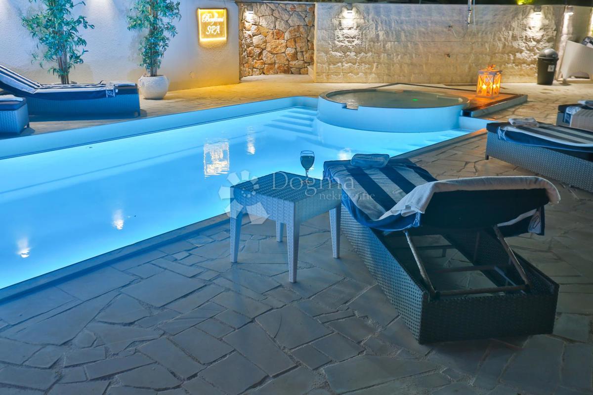 Casa Podstrana, 400m2