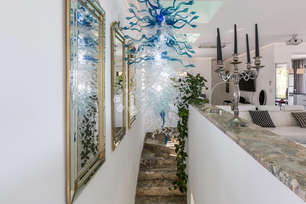 Casa Podstrana, 400m2