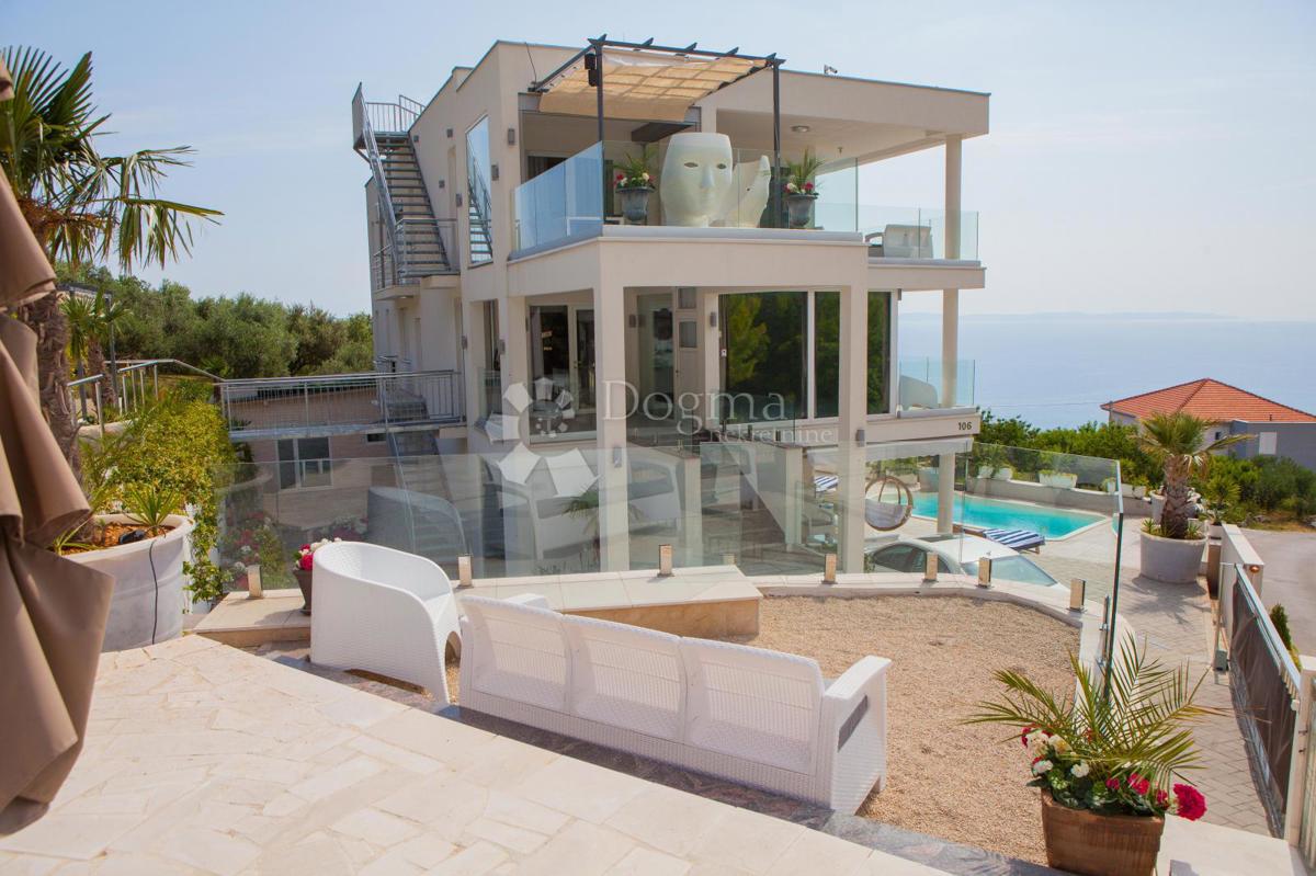 Casa Podstrana, 400m2