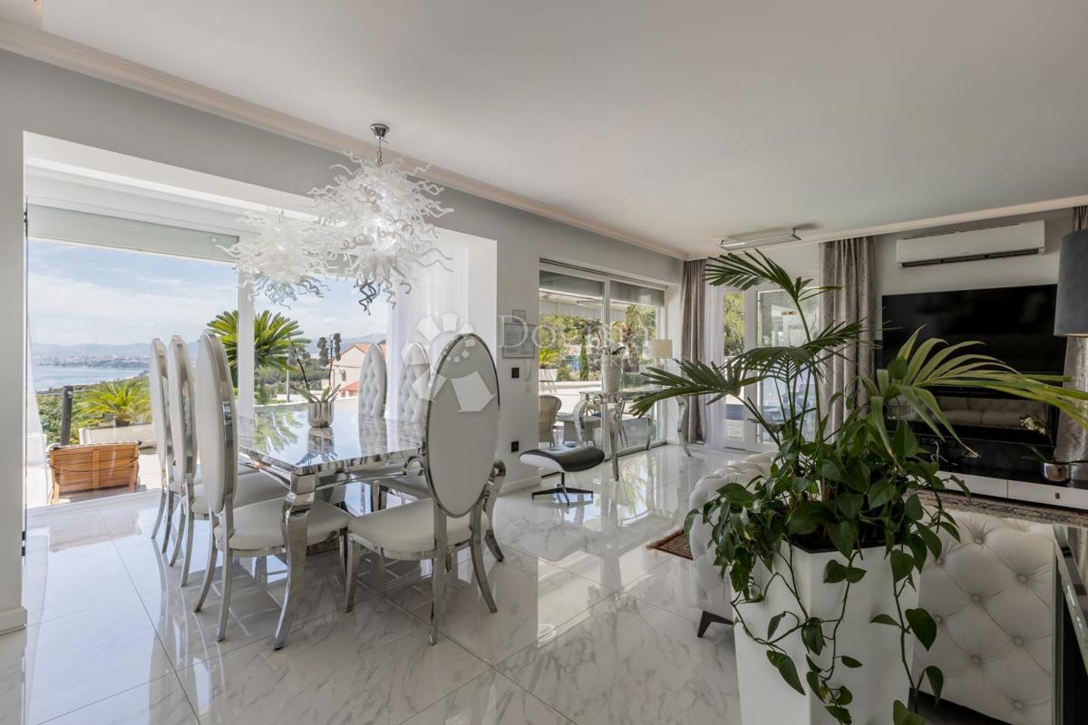 Casa Podstrana, 400m2