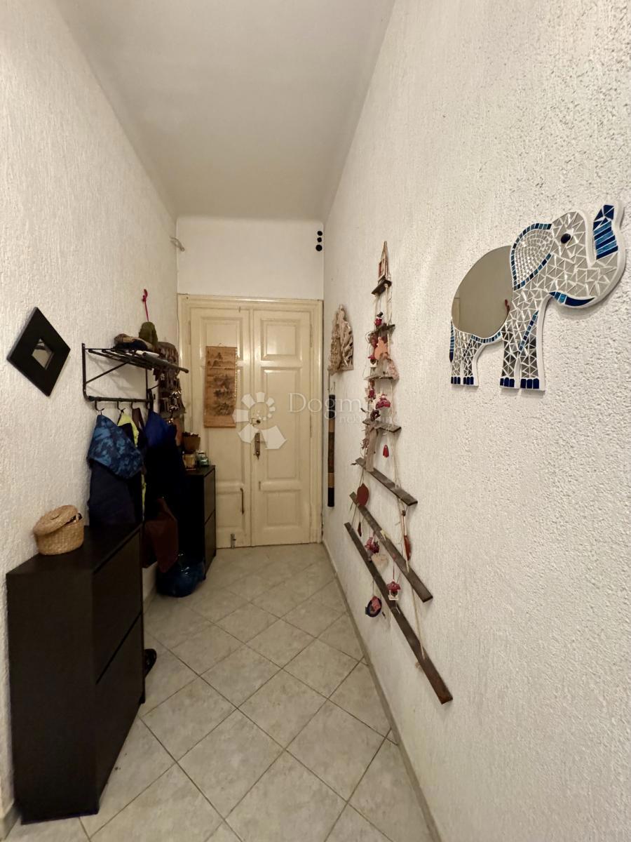 Allogio Centar, Rijeka, 87,65m2