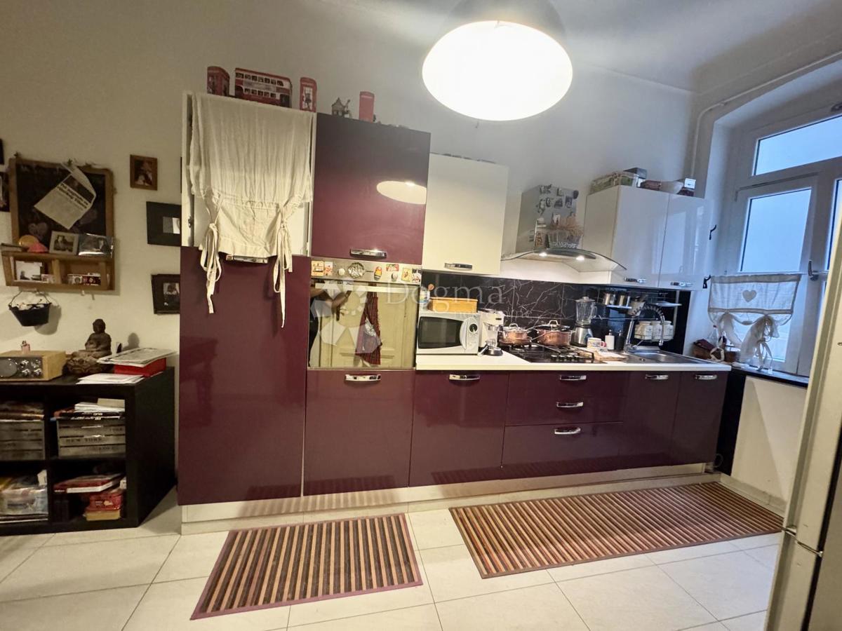 Allogio Centar, Rijeka, 87,65m2