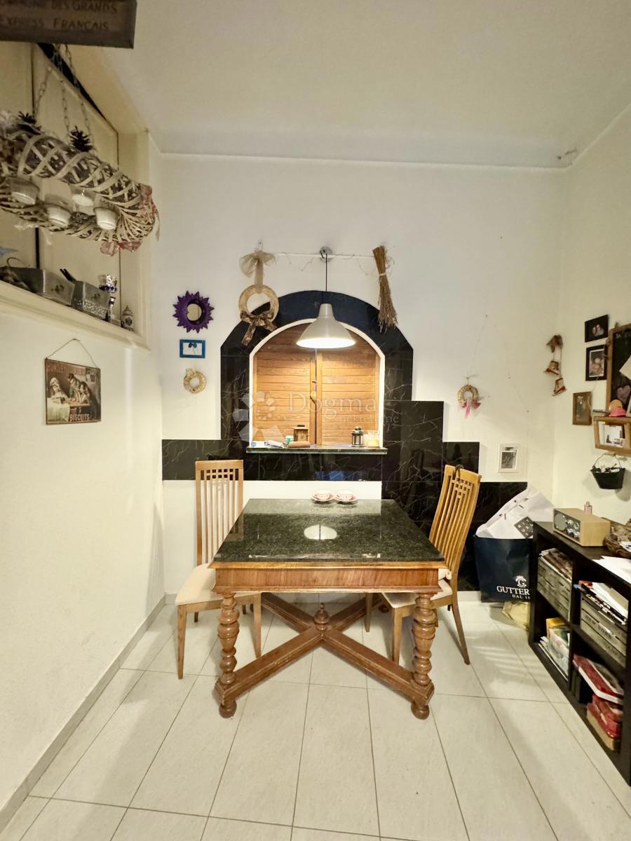 Allogio Centar, Rijeka, 87,65m2