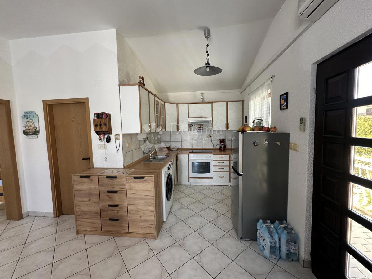 Allogio Jezera, Tisno, 93m2