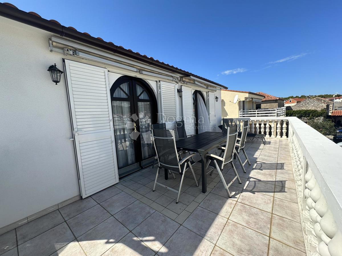 Allogio Jezera, Tisno, 93m2