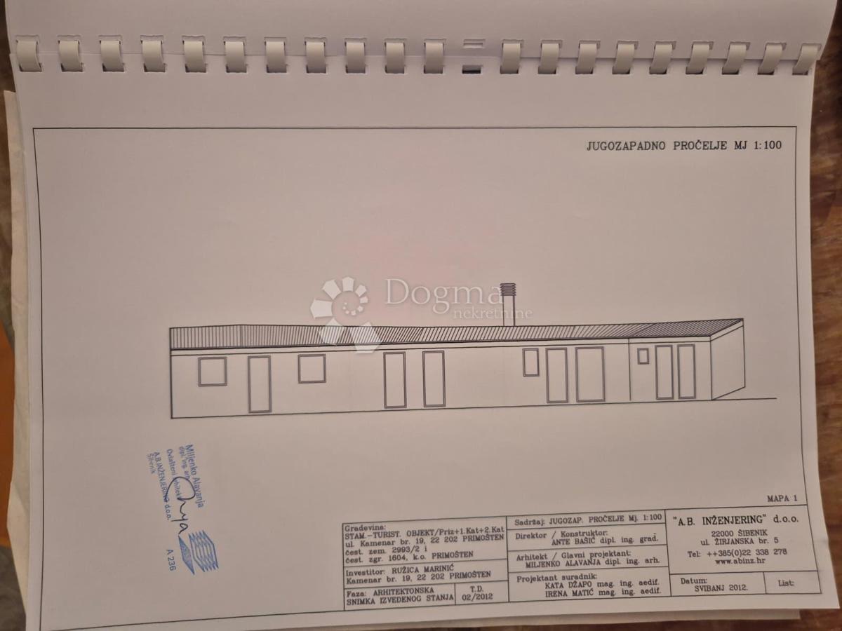 IN VENDITA – VILLA CON VISTA IMPAREGGIABILE SUL MARE, LE ISOLE E PRIMOŠTEN
